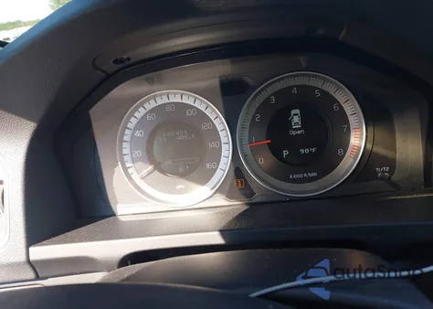 2013 Volvo S60 T5 z USA, uszkodzony, nr VIN YV1612FS9D1219044